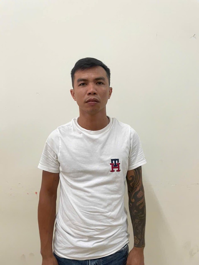 Bắt người đàn ông lái ô tô đuổi chém 2 người phụ nữ ở Đồng Nai- Ảnh 1. Bắt người đàn ông lái ô tô đuổi chém 2 người phụ nữ ở Đồng Nai- Ảnh 1.
