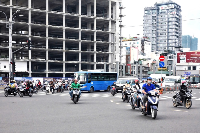 Thời tiết TP HCM hôm nay, 21-12: Trời se lạnh buổi sáng và về đêm- Ảnh 1. Thời tiết TP HCM hôm nay, 21-12: Trời se lạnh buổi sáng và về đêm- Ảnh 1.
