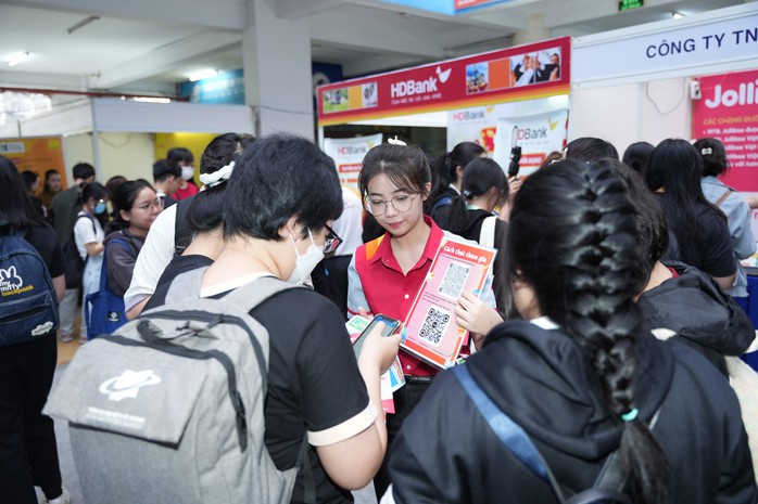 Ngành nghề nào sẽ “khát” nhân lực trong năm 2025?- Ảnh 2. Ngành nghề nào sẽ “khát” nhân lực trong năm 2025?- Ảnh 2.