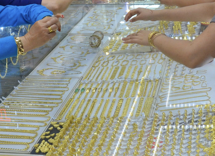 Sáng 20-12, giá vàng miếng SJC, vàng nhẫn tiếp tục rớt mạnh- Ảnh 1. Sáng 20-12, giá vàng miếng SJC, vàng nhẫn tiếp tục rớt mạnh- Ảnh 1.