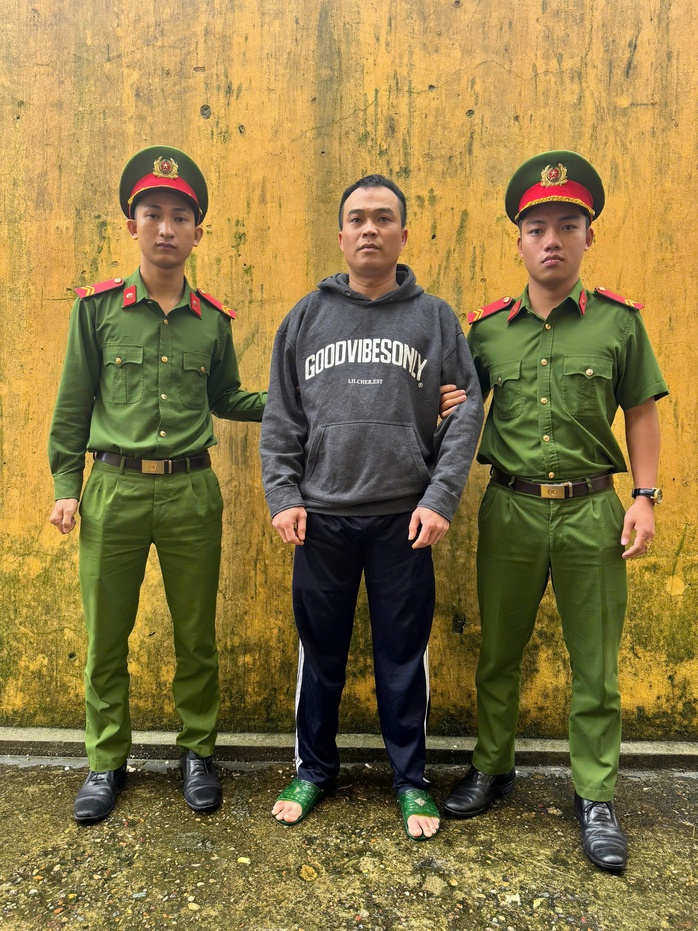 Chống cự kẻ hiếp dâm, cô gái ở Quảng Nam bị đâm nhiều nhát- Ảnh 2. Chống cự kẻ hiếp dâm, cô gái ở Quảng Nam bị đâm nhiều nhát- Ảnh 2.