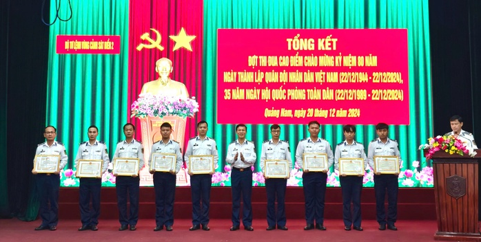 Bộ Tư lệnh Vùng Cảnh sát biển 2 tổng kết đợt thi đua- Ảnh 3. Bộ Tư lệnh Vùng Cảnh sát biển 2 tổng kết đợt thi đua- Ảnh 3.