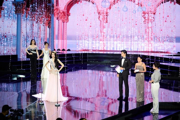 Huy Hoàng nói gì về đối thủ Lynk Lee tại Miss International Queen Vietnam 2024?- Ảnh 2. Huy Hoàng nói gì về đối thủ Lynk Lee tại Miss International Queen Vietnam 2024?- Ảnh 2.