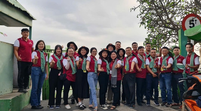 Hành trình Hoa Bàng Vuông 2024: Hành trình của kết nối và sẻ chia- Ảnh 1.
