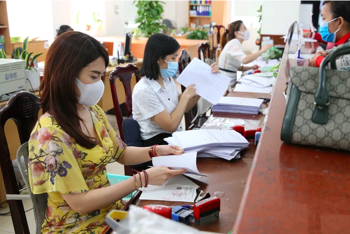 Hà Nội tạm dừng bổ nhiệm lãnh đạo, quản lý và thi tuyển công chức- Ảnh 1. Hà Nội tạm dừng bổ nhiệm lãnh đạo, quản lý và thi tuyển công chức- Ảnh 1.