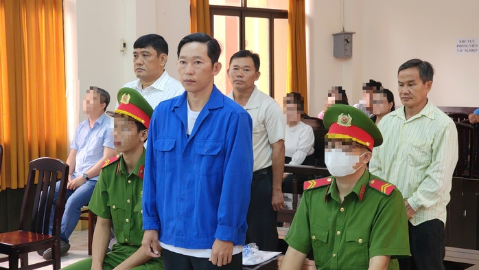Giám đốc đăng kiểm cùng 3 người “phù phép” để nhận hối lộ- Ảnh 1. Giám đốc đăng kiểm cùng 3 người “phù phép” để nhận hối lộ- Ảnh 1.