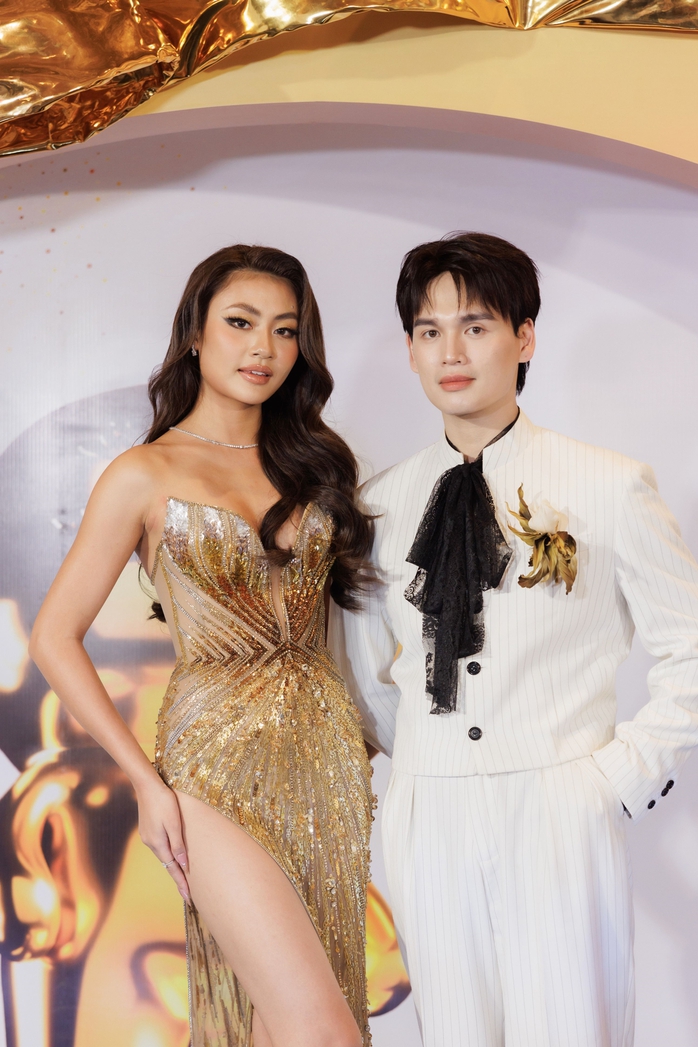 Ngồi ghế nóng, Xuân Hạnh thích thú khi được thí sinh bắn rap "nịnh nọt"- Ảnh 3. Ngồi ghế nóng, Xuân Hạnh thích thú khi được thí sinh bắn rap "nịnh nọt"- Ảnh 3.