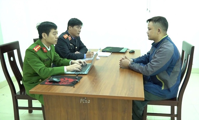 Bí mật trong khoang được chế tạo phía sau thùng xe bán tải- Ảnh 1. Bí mật trong khoang được chế tạo phía sau thùng xe bán tải- Ảnh 1.