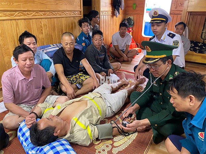 14 thuyền viên cùng tàu hàng gặp nạn trên vùng biển Bình Định- Ảnh 1. 14 thuyền viên cùng tàu hàng gặp nạn trên vùng biển Bình Định- Ảnh 1.