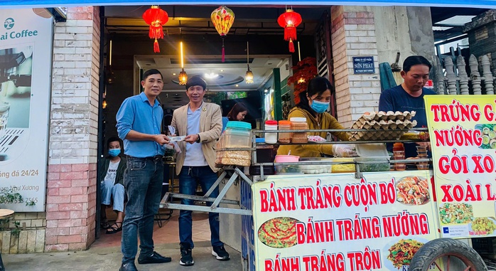 Tiếng rao sẻ chia- Ảnh 2. Tiếng rao sẻ chia- Ảnh 2.