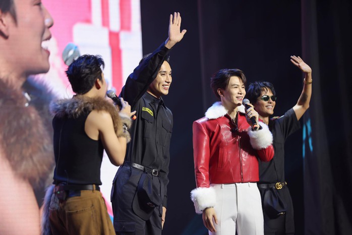 Anh Tú Atus giúp fan “lật tẩy” giọng hát thật của Kiều Minh Tuấn- Ảnh 4. Anh Tú Atus giúp fan “lật tẩy” giọng hát thật của Kiều Minh Tuấn- Ảnh 4.