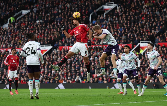 Man United thua thảm sân nhà, Bournemouth lên Top 5 Ngoại hạng- Ảnh 1. Man United thua thảm sân nhà, Bournemouth lên Top 5 Ngoại hạng- Ảnh 1.