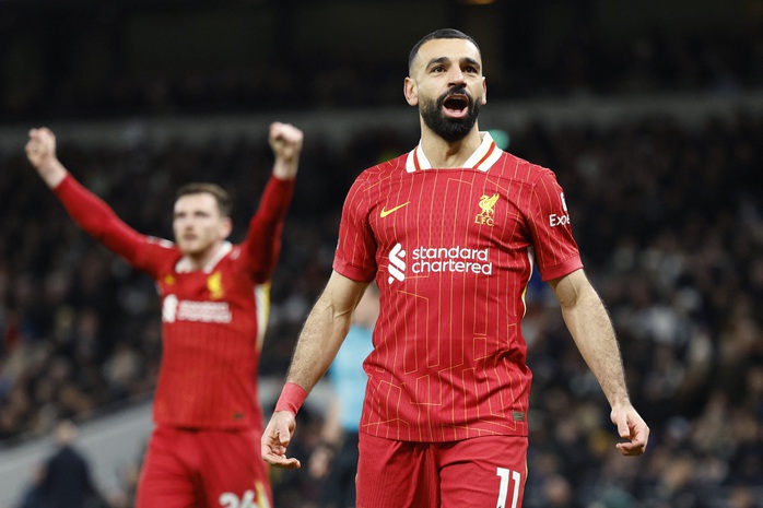 Mãn nhãn trận cầu 9 bàn, Liverpool "vùi dập" Tottenham vững ngôi đầu- Ảnh 6. Mãn nhãn trận cầu 9 bàn, Liverpool "vùi dập" Tottenham vững ngôi đầu- Ảnh 6.
