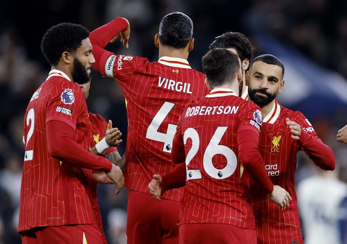 Mãn nhãn trận cầu 9 bàn, Liverpool "vùi dập" Tottenham vững ngôi đầu- Ảnh 10. Mãn nhãn trận cầu 9 bàn, Liverpool "vùi dập" Tottenham vững ngôi đầu- Ảnh 10.
