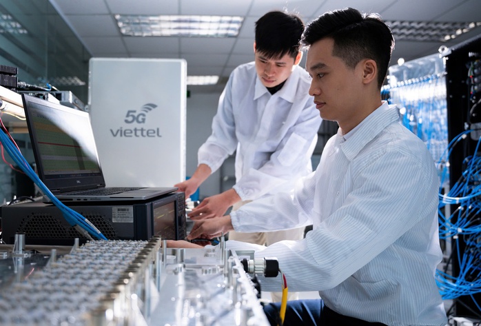 TP HCM sẽ phủ kín mạng 5G trong năm 2025- Ảnh 1. TP HCM sẽ phủ kín mạng 5G trong năm 2025- Ảnh 1.