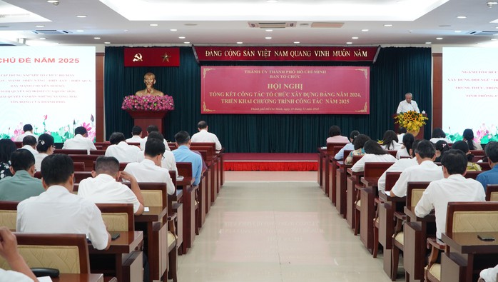 TP HCM: Xây dựng đội ngũ cán bộ lãnh đạo nhiệm kỳ mới dám làm, dám chịu trách nhiệm- Ảnh 2. TP HCM: Xây dựng đội ngũ cán bộ lãnh đạo nhiệm kỳ mới dám làm, dám chịu trách nhiệm- Ảnh 2.