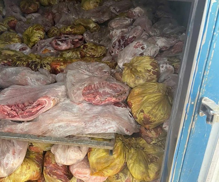 Phát hiện hình ảnh ớn lạnh bên trong 1 lò giết mổ động vật ở Đồng Nai- Ảnh 4. Phát hiện hình ảnh ớn lạnh bên trong 1 lò giết mổ động vật ở Đồng Nai- Ảnh 4.