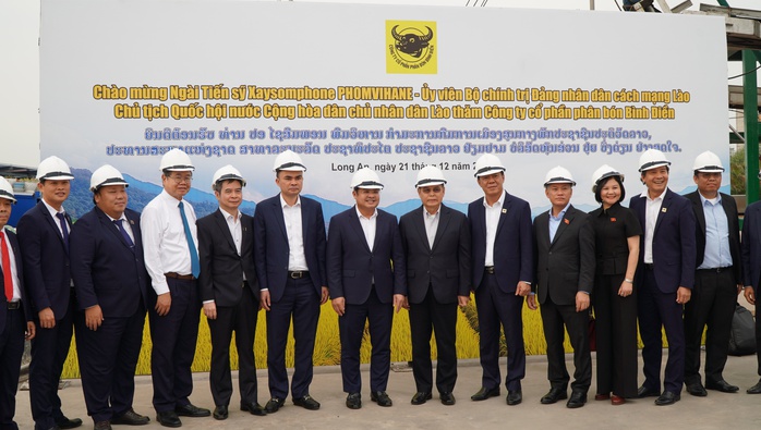 Chủ tịch Quốc hội Lào thăm Công ty phân bón Bình Điền- Ảnh 2. Chủ tịch Quốc hội Lào thăm Công ty phân bón Bình Điền- Ảnh 2.
