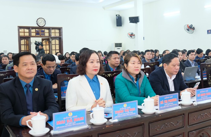 LĐLĐ tỉnh Thanh Hóa: Đơn vị xuất sắc dẫn đầu phong trào thi đua CNVC-LĐ- Ảnh 2. LĐLĐ tỉnh Thanh Hóa: Đơn vị xuất sắc dẫn đầu phong trào thi đua CNVC-LĐ- Ảnh 2.