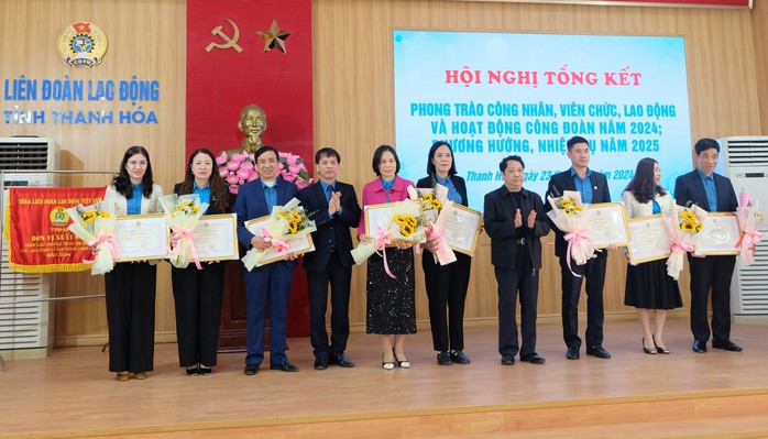 LĐLĐ tỉnh Thanh Hóa: Đơn vị xuất sắc dẫn đầu phong trào thi đua CNVC-LĐ- Ảnh 11. LĐLĐ tỉnh Thanh Hóa: Đơn vị xuất sắc dẫn đầu phong trào thi đua CNVC-LĐ- Ảnh 11.