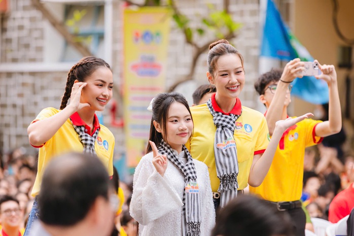 Phương Mỹ Chi lần thứ 2 trở thành đại sứ chiến dịch "Xuân tình nguyện"- Ảnh 2. Phương Mỹ Chi lần thứ 2 trở thành đại sứ chiến dịch "Xuân tình nguyện"- Ảnh 2.