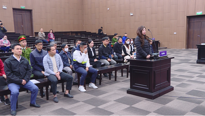 Vụ chuyến bay giải cứu: Cựu phó giám đốc Sở Ngoại vụ Thái Nguyên bị đề nghị 12-14 năm tù- Ảnh 1. Vụ chuyến bay giải cứu: Cựu phó giám đốc Sở Ngoại vụ Thái Nguyên bị đề nghị 12-14 năm tù- Ảnh 1.