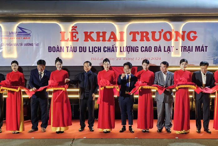 Xây dựng tuyến đường sắt Đà Lạt - Trại Mát đẹp nhất Việt Nam- Ảnh 1. Xây dựng tuyến đường sắt Đà Lạt - Trại Mát đẹp nhất Việt Nam- Ảnh 1.