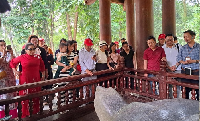 Đón 15,3 triệu lượt khách, du lịch Thanh Hóa "bội thu" hơn 33,8 ngàn tỉ đồng- Ảnh 3. Đón 15,3 triệu lượt khách, du lịch Thanh Hóa "bội thu" hơn 33,8 ngàn tỉ đồng- Ảnh 3.
