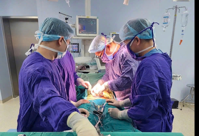 Người đàn ông tự bẻ gãy "của quý"- Ảnh 1. Người đàn ông tự bẻ gãy "của quý"- Ảnh 1.