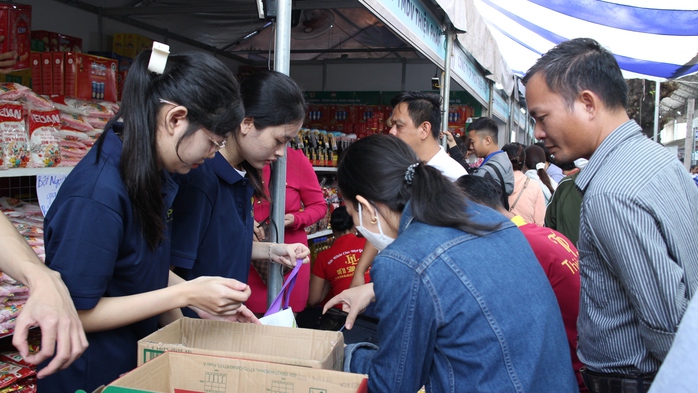 Những điểm mới của Luật Công đoàn doanh nghiệp cần lưu ý- Ảnh 2. Những điểm mới của Luật Công đoàn doanh nghiệp cần lưu ý- Ảnh 2.