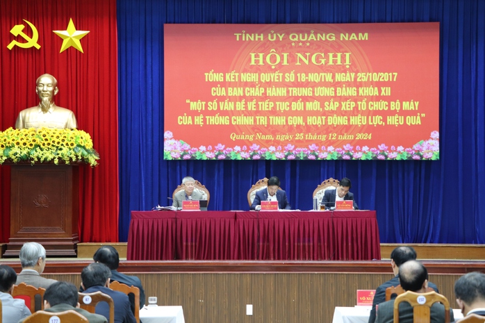 Tỉnh ủy Quảng Nam tổ chức hội nghị về tinh gọn bộ máy- Ảnh 3. Tỉnh ủy Quảng Nam tổ chức hội nghị về tinh gọn bộ máy- Ảnh 3.
