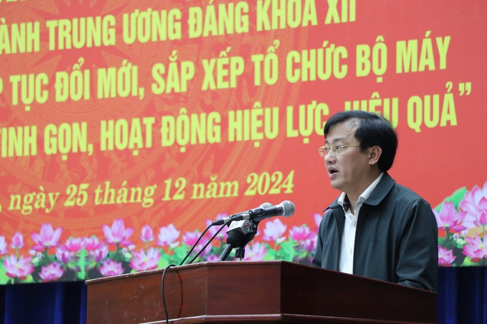 Tỉnh ủy Quảng Nam tổ chức hội nghị về tinh gọn bộ máy- Ảnh 4. Tỉnh ủy Quảng Nam tổ chức hội nghị về tinh gọn bộ máy- Ảnh 4.