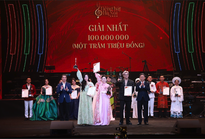 Giải đặc biệt "Tiếng hát Hà Nội" với phần thưởng 1 xe điện Vinfast cùng 500 triệu đồng- Ảnh 2. Giải đặc biệt "Tiếng hát Hà Nội" với phần thưởng 1 xe điện Vinfast cùng 500 triệu đồng- Ảnh 2.