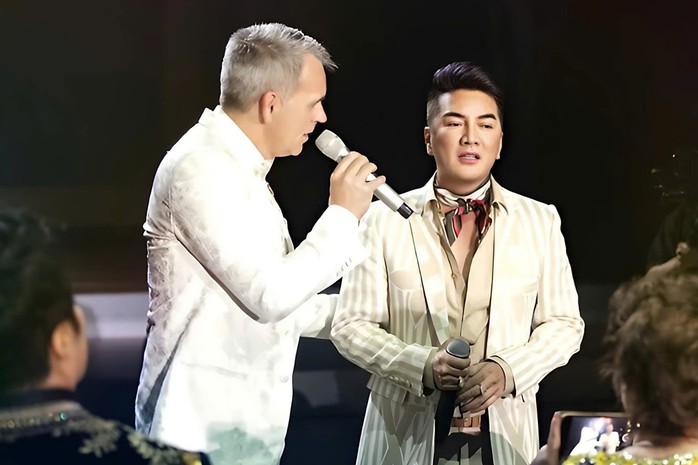 Đàm Vĩnh Hưng lên tiếng về diến biến mới liên quan vụ kiện
- Ảnh 1. Đàm Vĩnh Hưng lên tiếng về diến biến mới liên quan vụ kiện
- Ảnh 1.