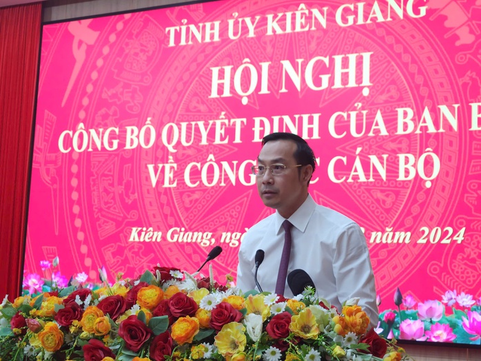 Kiên Giang có tân chủ tịch UBND tỉnh- Ảnh 2. Kiên Giang có tân chủ tịch UBND tỉnh- Ảnh 2.