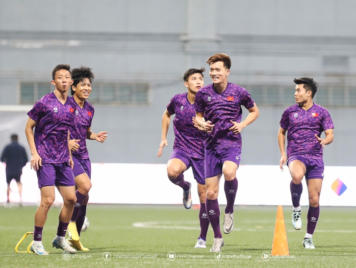 Nguyễn Hoàng Đức nói về điểm yếu của tuyển Singapore- Ảnh 1. Nguyễn Hoàng Đức nói về điểm yếu của tuyển Singapore- Ảnh 1.