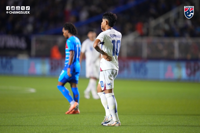 ASEAN Cup 2024: Thái Lan gục ngã trước Philippines ở phút bù giờ- Ảnh 3. ASEAN Cup 2024: Thái Lan gục ngã trước Philippines ở phút bù giờ- Ảnh 3.