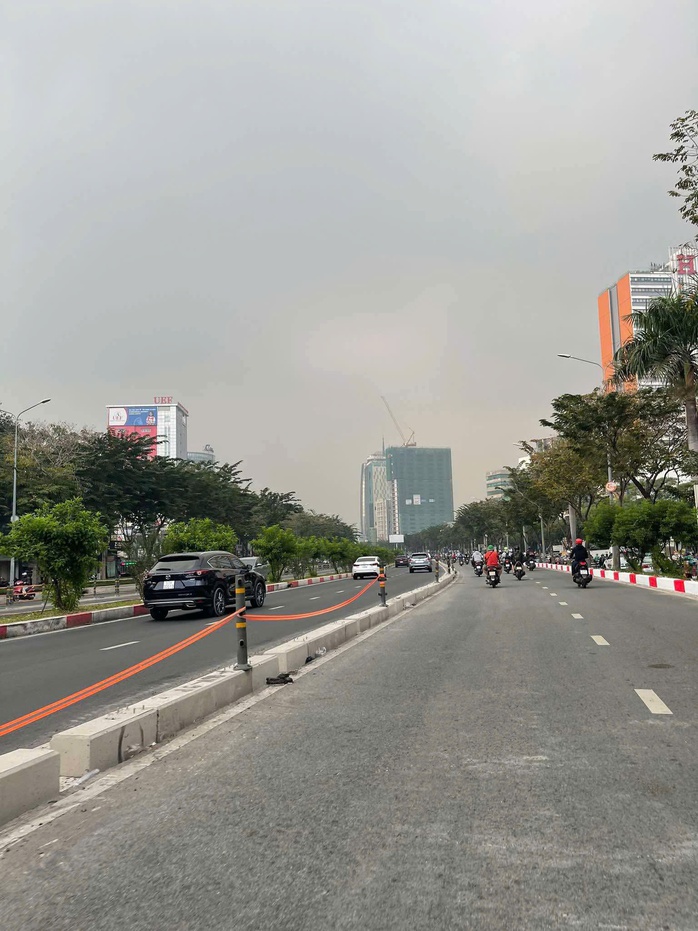 Lý giải hiện tượng sương mù dày đặc ở TP HCM hôm nay- Ảnh 2. Lý giải hiện tượng sương mù dày đặc ở TP HCM hôm nay- Ảnh 2.