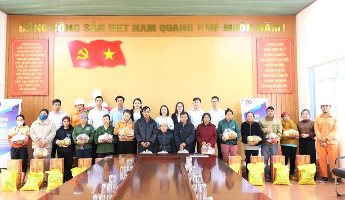 Công ty Điện lực Đắk Nông nỗ lực vượt khó hoàn thành toàn điện các nhiệm vụ- Ảnh 4. Công ty Điện lực Đắk Nông nỗ lực vượt khó hoàn thành toàn điện các nhiệm vụ- Ảnh 4.