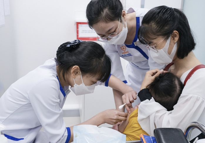 Bệnh não mô cầu xâm lấn có thể gây tử vong rất nhanh- Ảnh 2. Bệnh não mô cầu xâm lấn có thể gây tử vong rất nhanh- Ảnh 2.