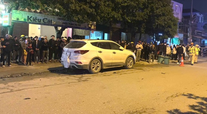 Tài xế ô tô không có bằng lái bị bắt sau vụ tai nạn chết người- Ảnh 2. Tài xế ô tô không có bằng lái bị bắt sau vụ tai nạn chết người- Ảnh 2.