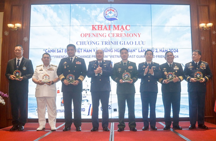 Góp sức vì vùng biển hòa bình, hữu nghị- Ảnh 1. Góp sức vì vùng biển hòa bình, hữu nghị- Ảnh 1.