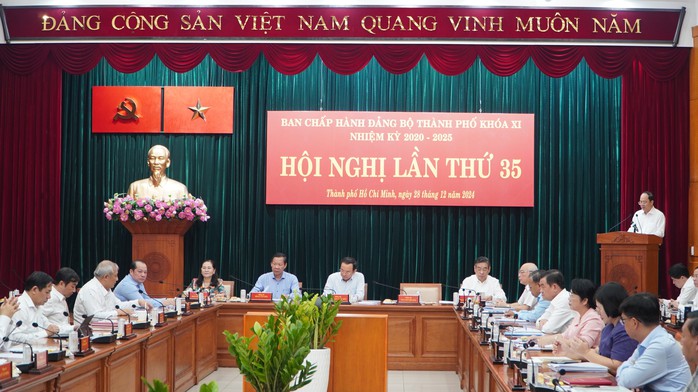 Bí thư Thành ủy Nguyễn Văn Nên: Sau sắp xếp,
bộ máy phải hoạt động tốt hơn- Ảnh 2. Bí thư Thành ủy Nguyễn Văn Nên: Sau sắp xếp,
bộ máy phải hoạt động tốt hơn- Ảnh 2.