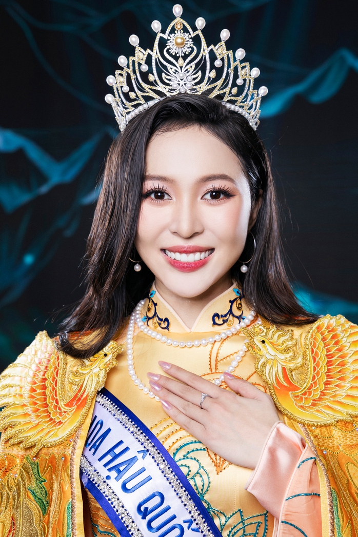 Nguyễn Ngọc Kiều Duy đăng quang Hoa hậu Quốc gia Việt Nam 2024
- Ảnh 3. Nguyễn Ngọc Kiều Duy đăng quang Hoa hậu Quốc gia Việt Nam 2024
- Ảnh 3.
