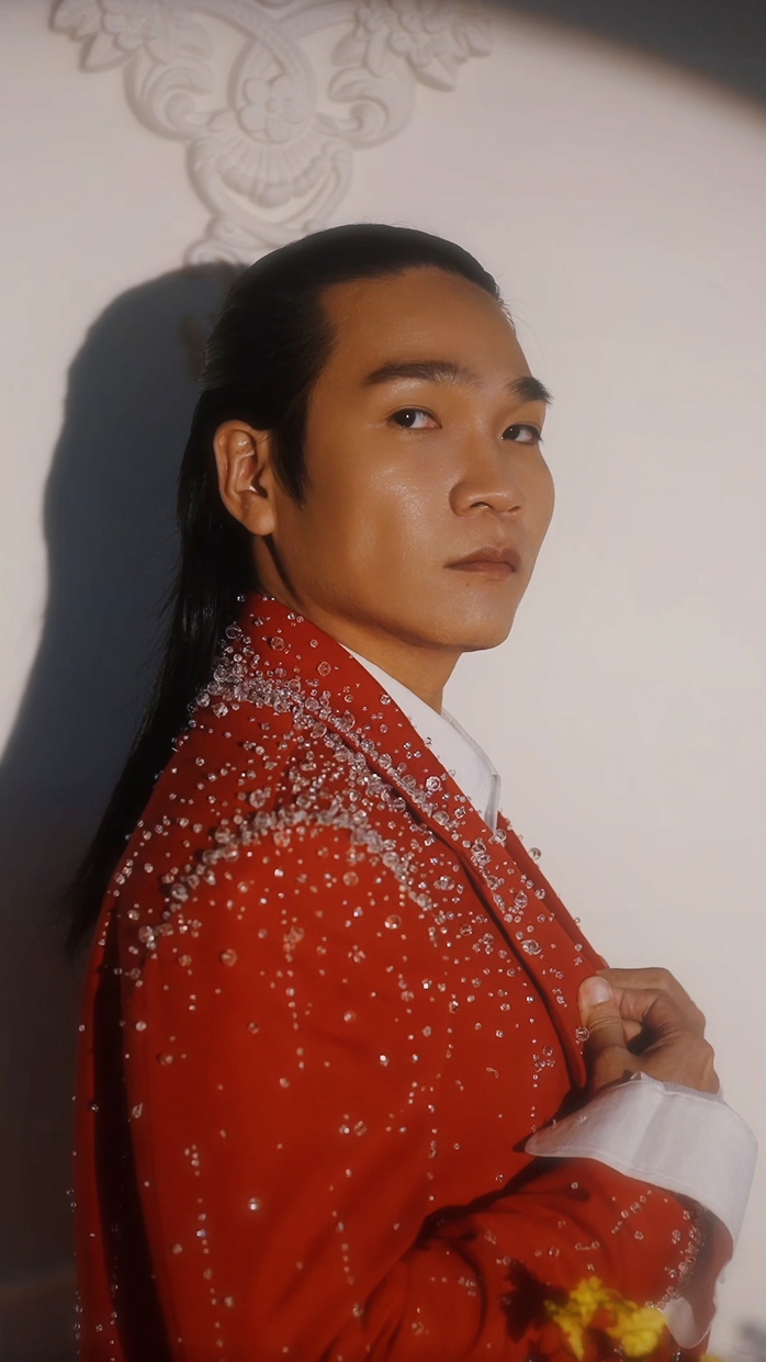Rapper Wowy tái xuất với ngoại hình gây bất ngờ- Ảnh 9. Rapper Wowy tái xuất với ngoại hình gây bất ngờ- Ảnh 9.