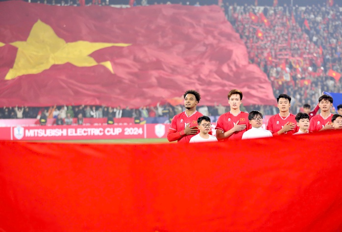 SHB treo thưởng 2 tỉ đồng cho chức vô địch ASEAN Cup của đội tuyển Việt Nam- Ảnh 1. SHB treo thưởng 2 tỉ đồng cho chức vô địch ASEAN Cup của đội tuyển Việt Nam- Ảnh 1.