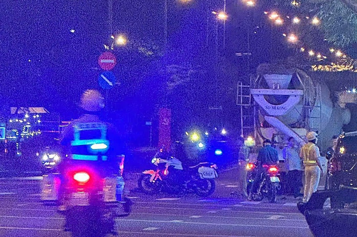 Tai nạn nghiêm trọng liên quan xe bồn ở TP Thủ Đức- Ảnh 2. Tai nạn nghiêm trọng liên quan xe bồn ở TP Thủ Đức- Ảnh 2.