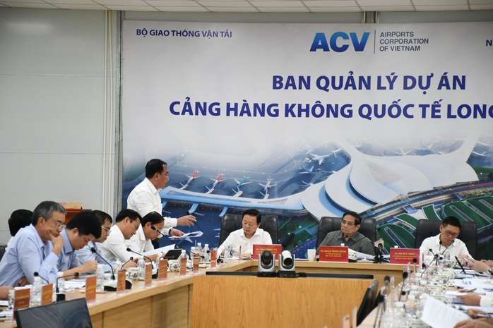 Hình ảnh Thủ tướng Phạm Minh Chính thị sát sân bay Long Thành- Ảnh 9. Hình ảnh Thủ tướng Phạm Minh Chính thị sát sân bay Long Thành- Ảnh 9.