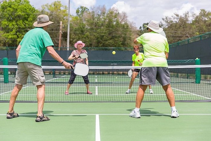 Người đàn ông đột quỵ khi đang chơi pickleball- Ảnh 2. Người đàn ông đột quỵ khi đang chơi pickleball- Ảnh 2.