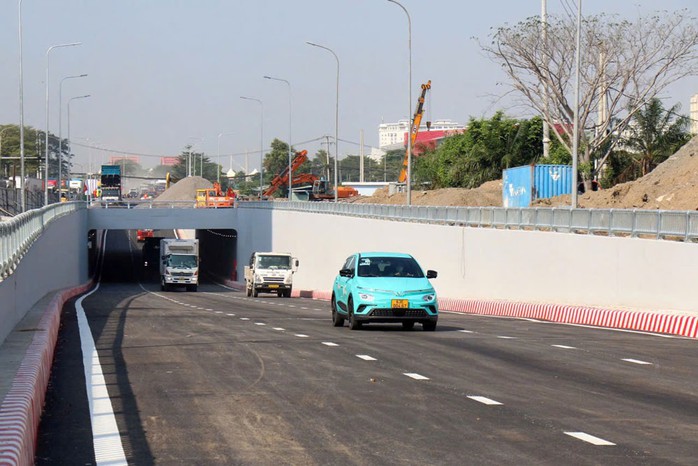 Hầm chui HC1 vừa thông xe Hầm chui HC1 vừa thông xe